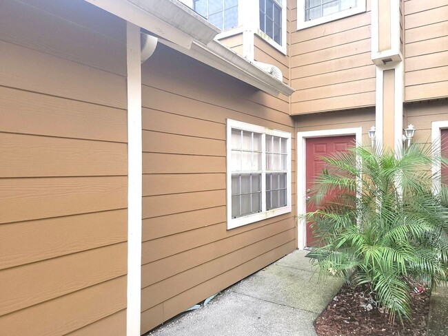 Primary Photo - 2224 Fan Palm Dr