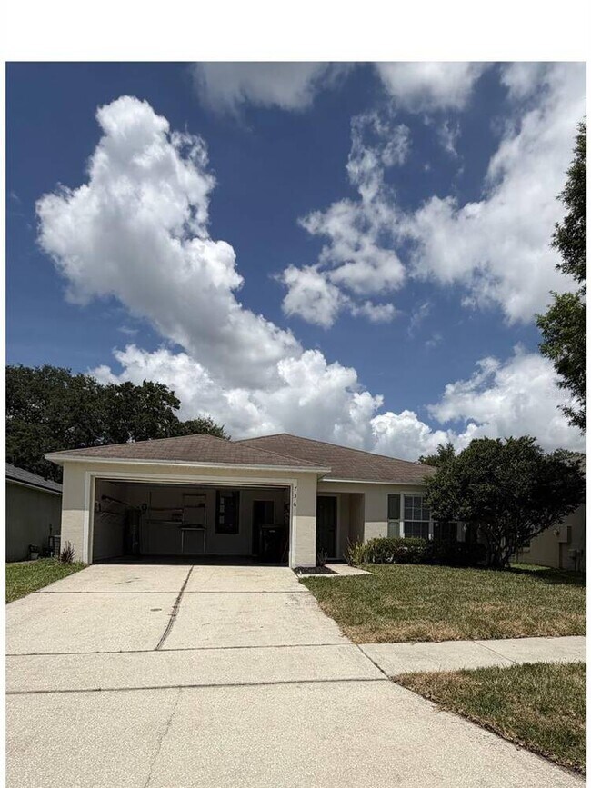 Building Photo - 736 Bristol Forest Way
