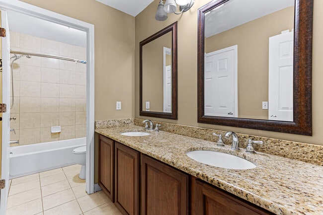 Building Photo - 49896 Parkside Dr