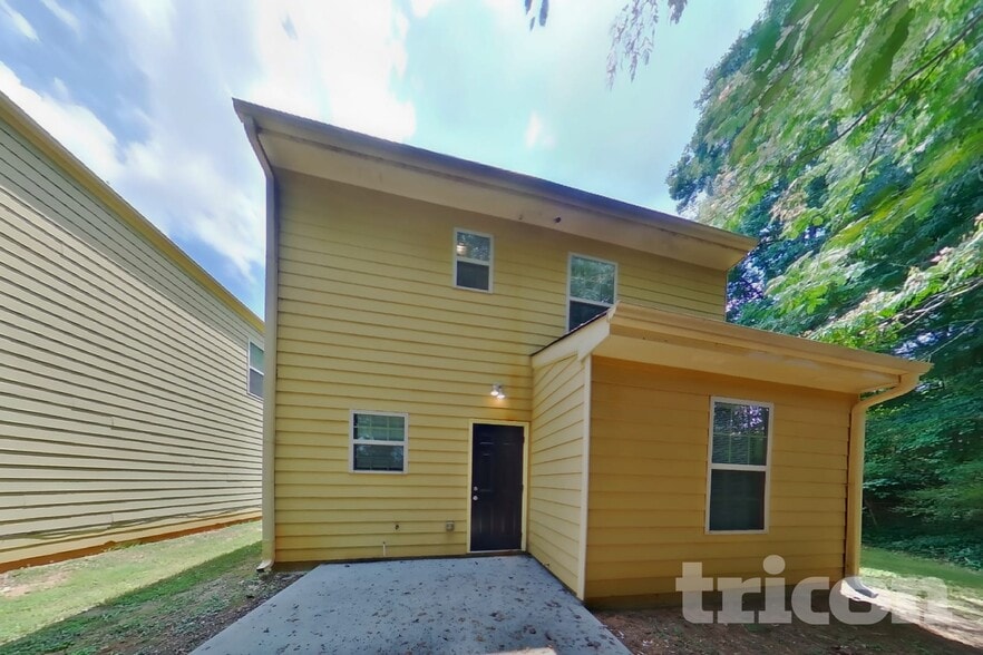 Building Photo - 1030 Weatherwood Pl NE