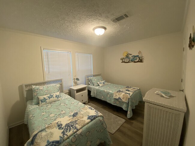 Building Photo - 112 Crossways Dr
