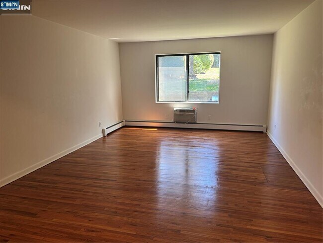 Building Photo - 107 Bellgrove Dr