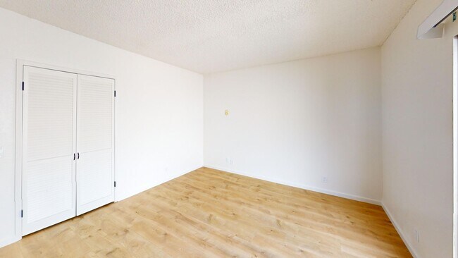 Building Photo - 83 Del Oro Ct