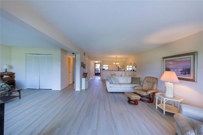 Building Photo - 696 Bird Bay Dr W