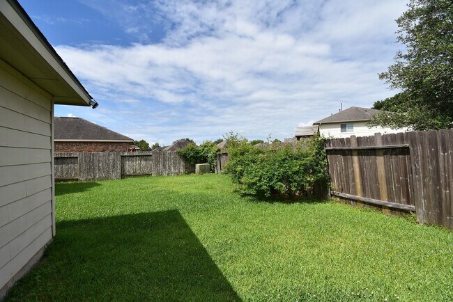 Building Photo - 128 Long Canyon Ln