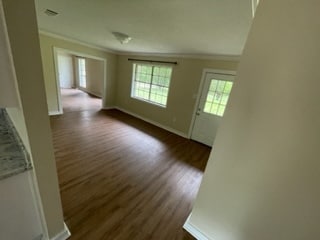Building Photo - Small Drive