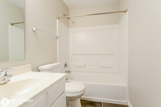 Building Photo - 929 Union Pl