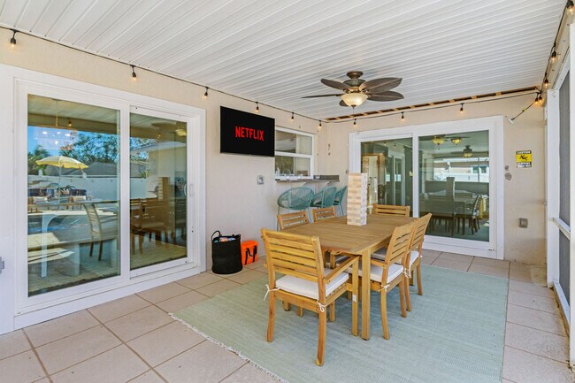 Building Photo - 9414 Laura Anne Dr