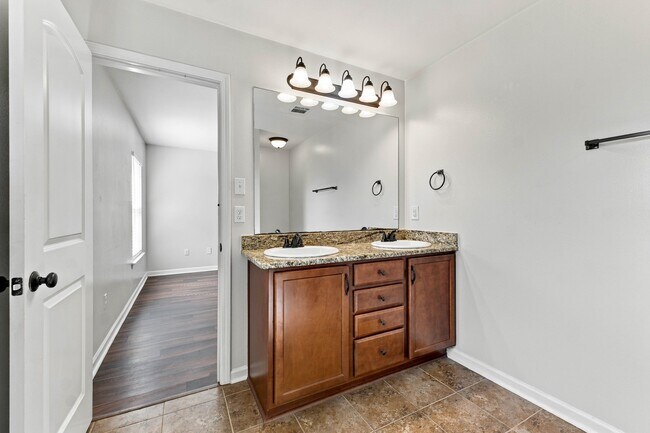 Building Photo - 15592 Magicstone Dr