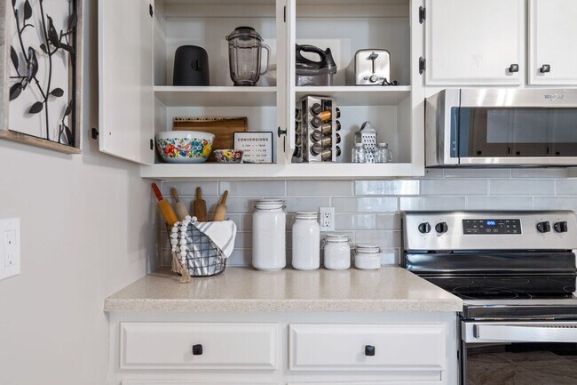 Building Photo - 17 Rock Crest Cir SE