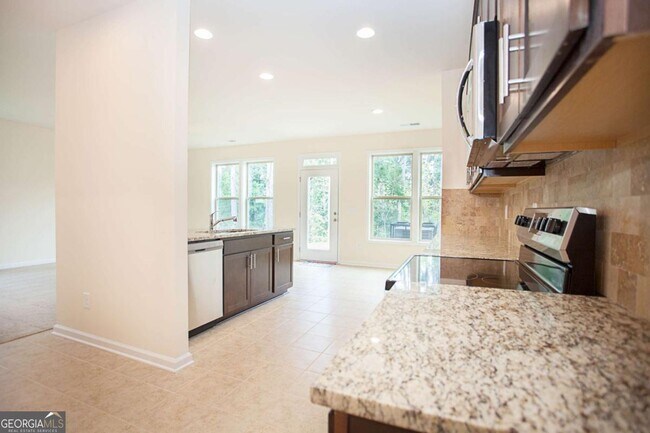 Building Photo - 4355 Almanor Cir