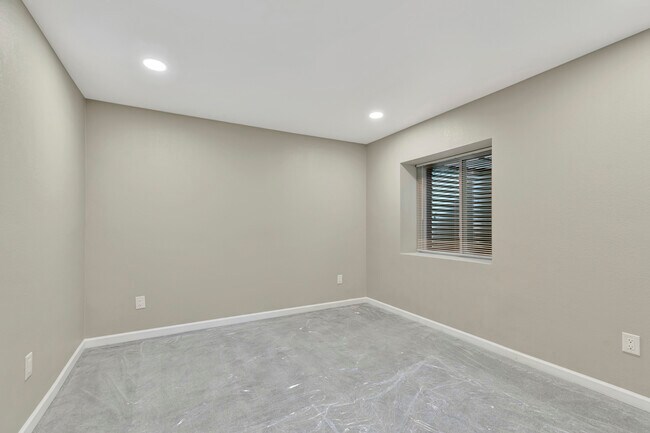 Building Photo - 1539 Fairfax St