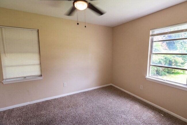 Building Photo - Affordable 3-Bedroom Home in the Heart of Bossier City