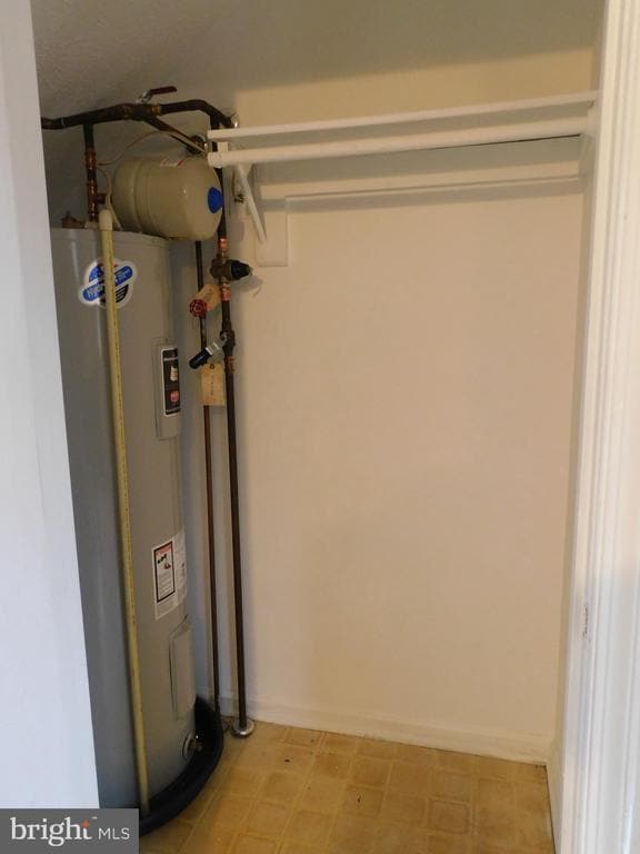 Building Photo - 104 Waterford Ln