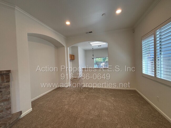 Building Photo - Action Properties Offering Immaculate Highland Reserve 4 Bedroom 2 Bath, 1581 sqft, New Paint and...
