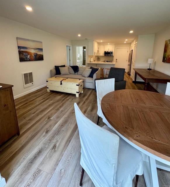 Building Photo - 1552 Camino Del Mar