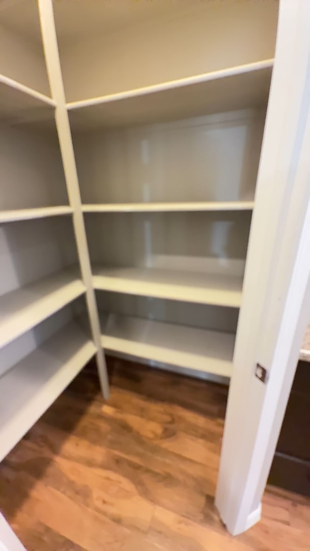 Building Photo - 3bed 2bath duplex, all appliances included, 2 car garage