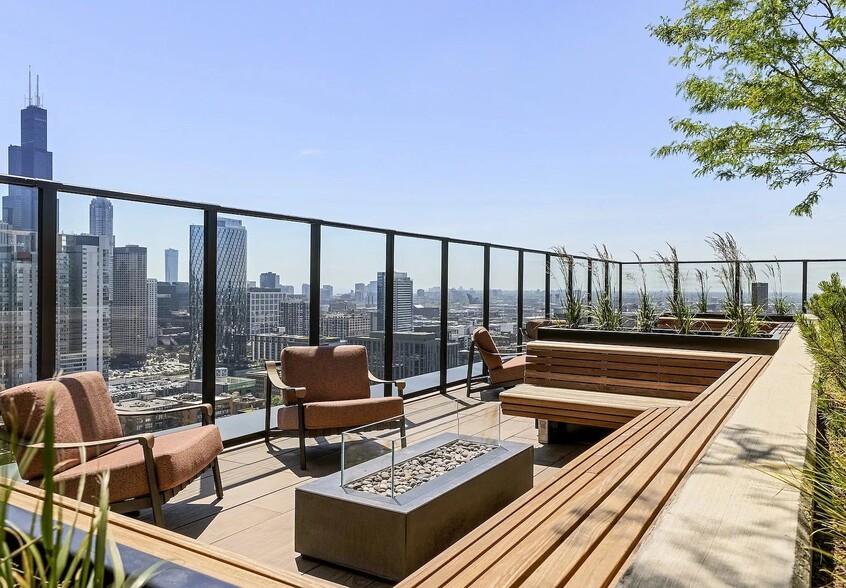 Building Photo - 164 N Morgan St