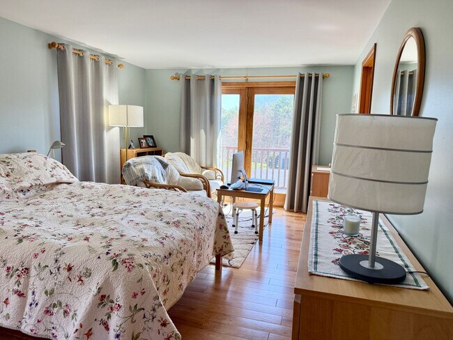 Building Photo - Meticulously Maintained 3BD/2.5BA Home in Quiet Westbrook Neighborhood!