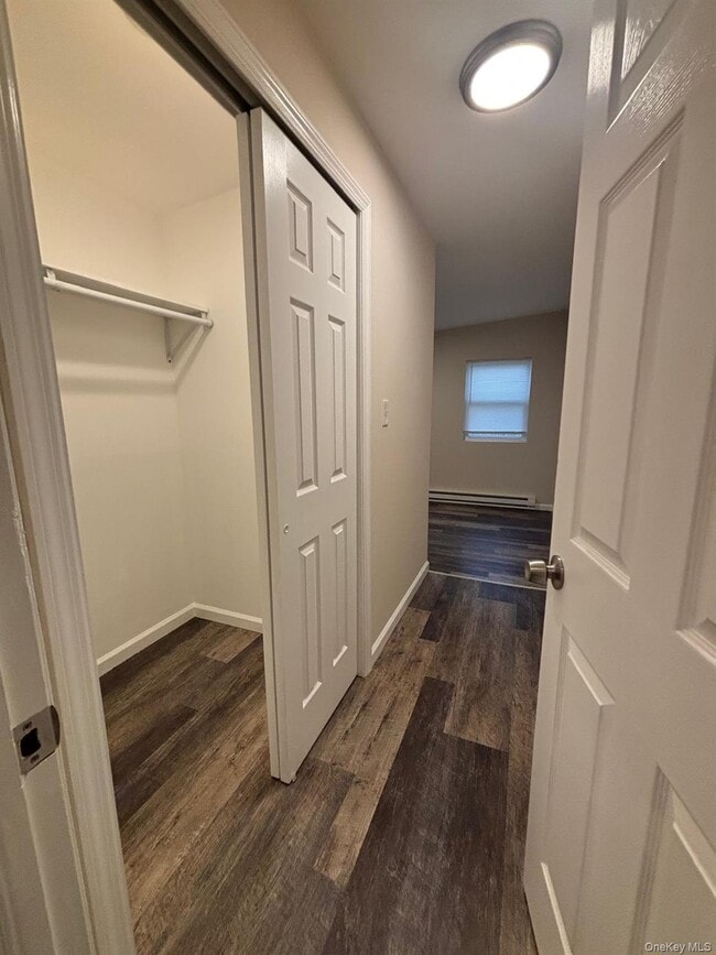 Building Photo - 855 Meade Ave