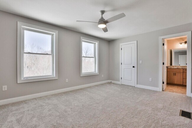 Building Photo - 39b Windsor lane