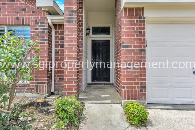 Building Photo - 413 Windy Hill Ln