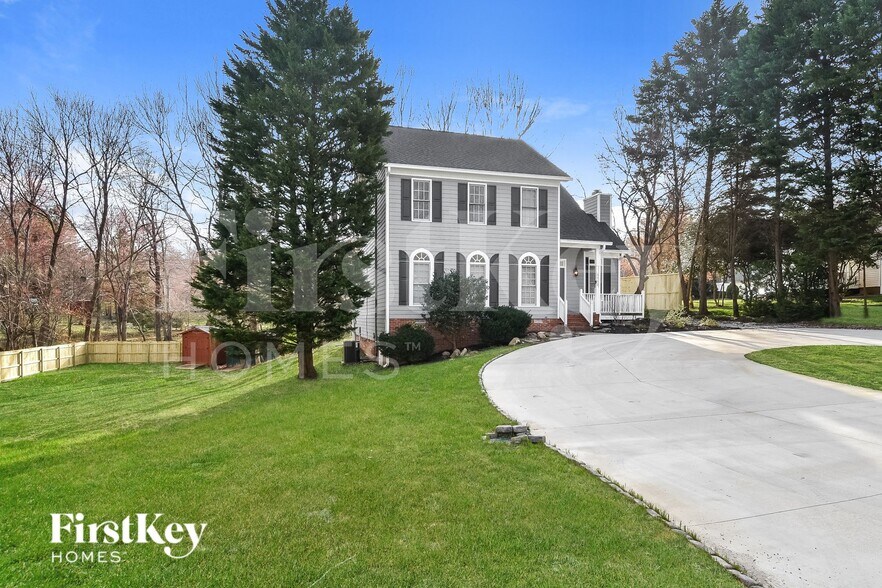 Building Photo - 6980 Avenbury Cir