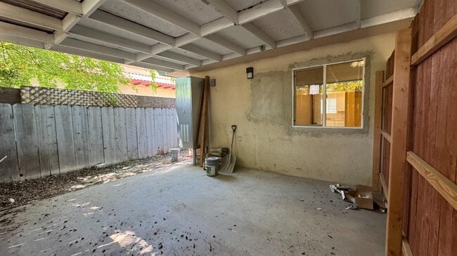 Building Photo - 493 N Alta Ave