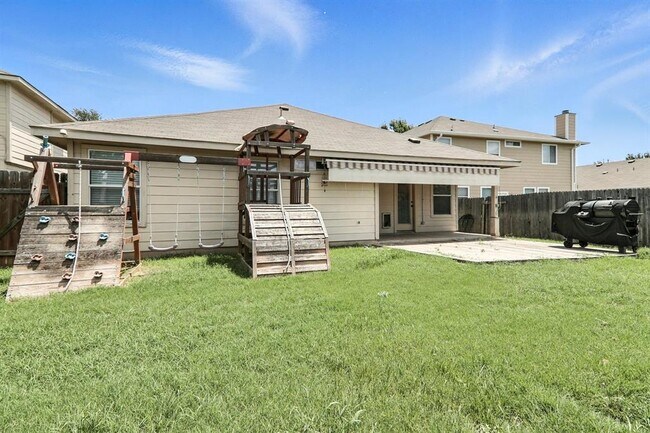 Building Photo - 12613 Paloma Blanca Way