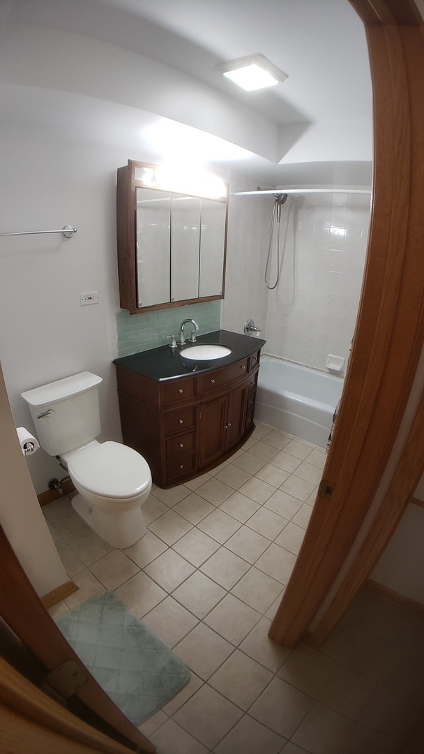 Building Photo - 1130 Dunlop Ave