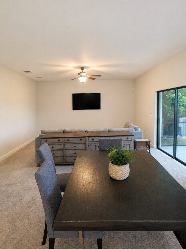 Building Photo - 10021 Celtic Ash Dr