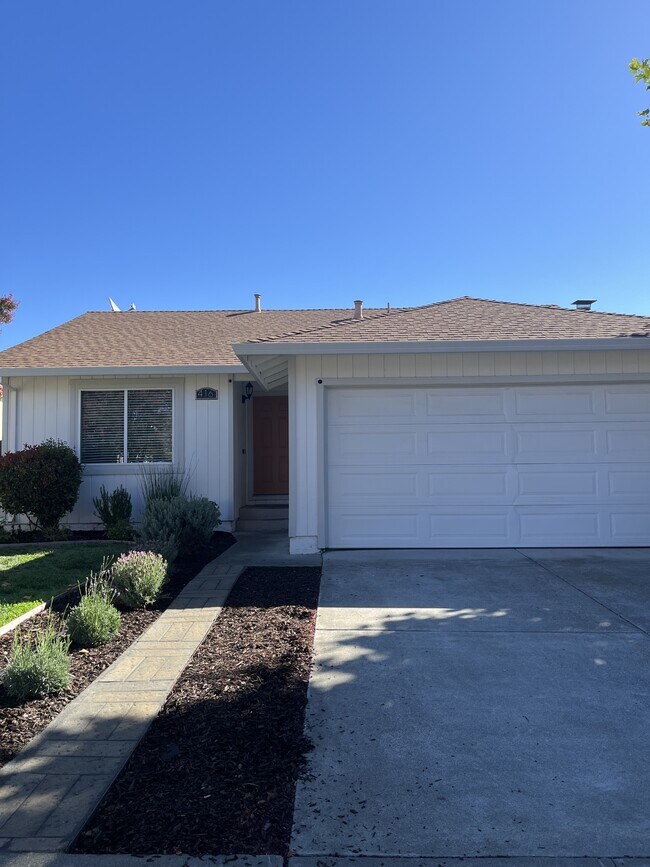 Building Photo - 416 Cambiaso Pl