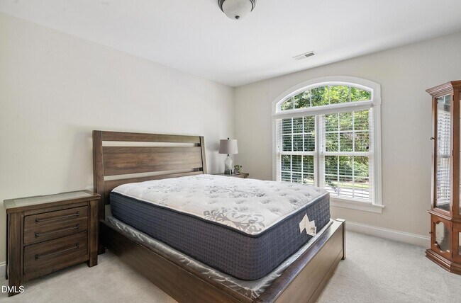 Building Photo - 117 Buckhurst Dr