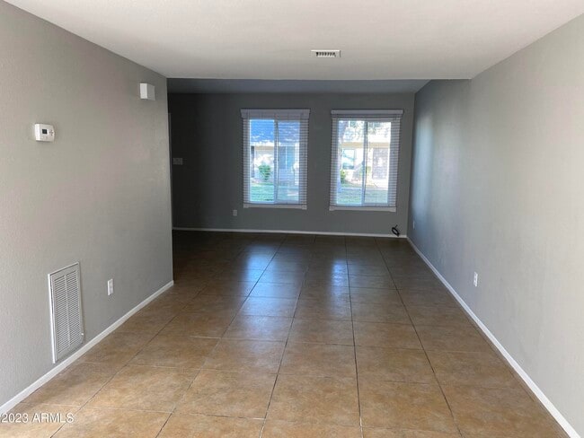 Building Photo - 6617 S Granada Dr