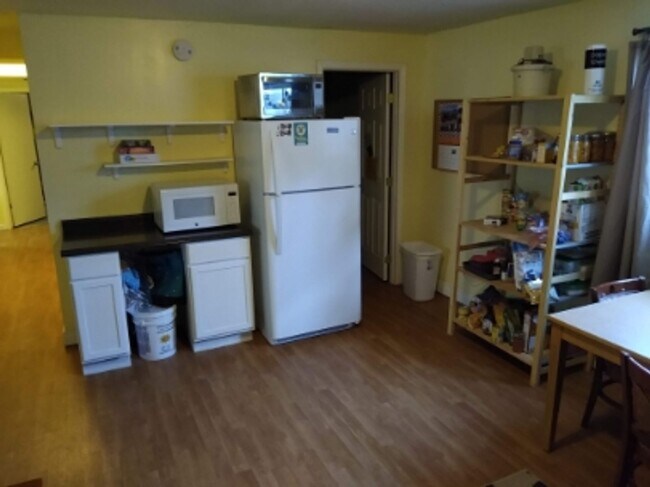 Building Photo - 55 College Way