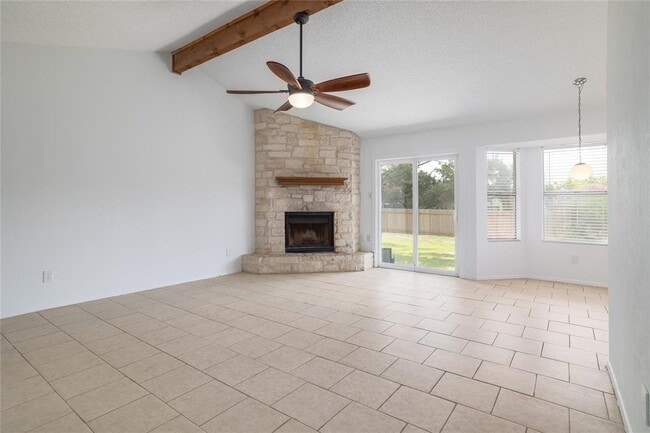 Building Photo - 804 Lone Tree Ct