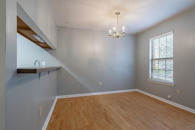 Building Photo - 119 Barksdale Ct