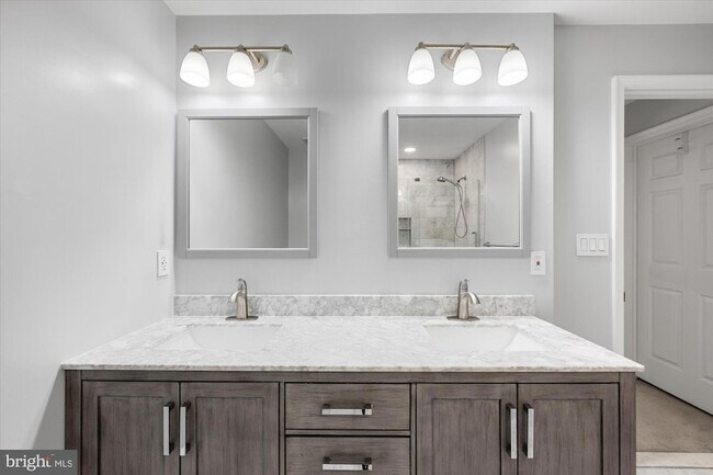 Building Photo - 4910 Barbour Dr