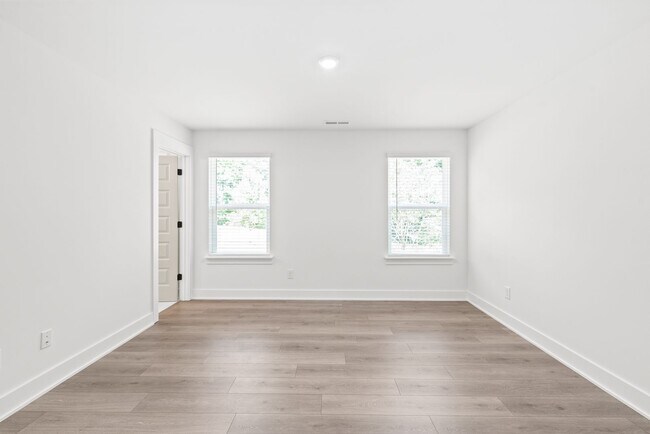 Building Photo - Move-in Ready Townhome in Westerly Hills