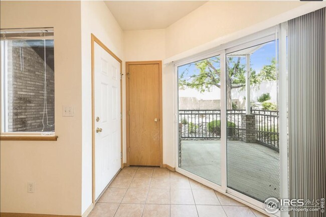 Building Photo - 950 52nd Ave Ct