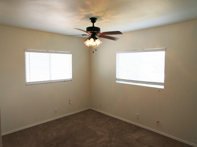 Building Photo - 142 Blue Juniper