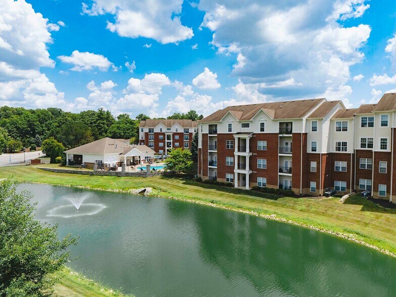 Primary Photo - Devonshire Apartments