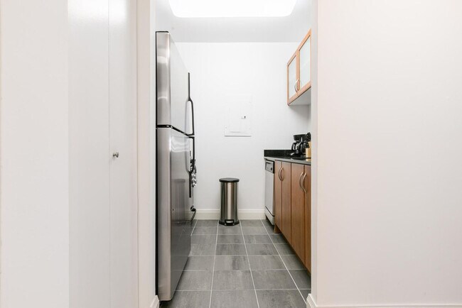 Building Photo - 7 E 91st St