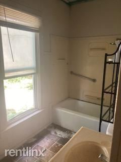 Building Photo - 4 br, 1 bath House - 2111 North Gale Avenue