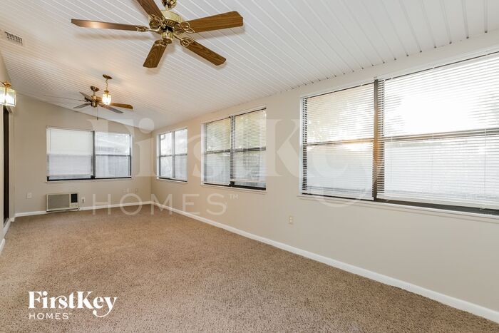 Building Photo - 4030 Cypress Landing E