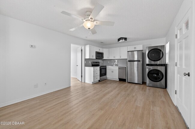 Building Photo - 11 Oriole Cir