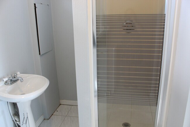 Building Photo - 178 175th Ave E