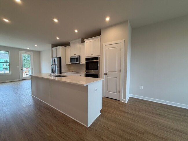 Building Photo - 13744 Cobble Lp