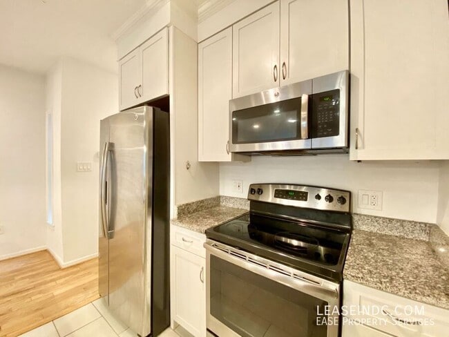 Building Photo - 1721 11th St NW