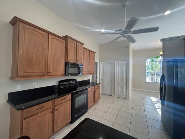 Building Photo - 5746 Brickell Dr